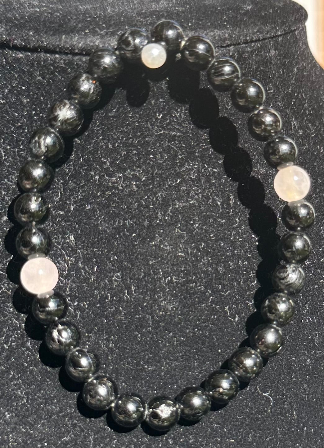 Black onyx and rose quartz Bracelet