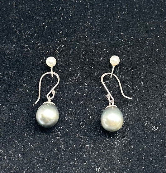 Real Black pearl drop earrings